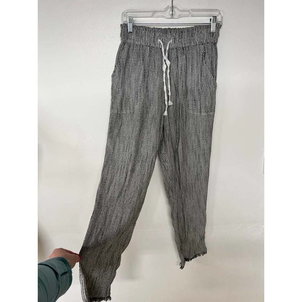 Aerie Black and White Pull On Beach Pants